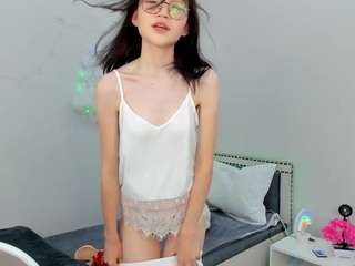 syuri-sun nude hot live sex chat