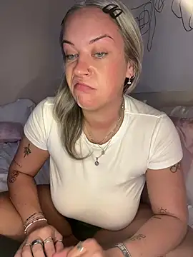 Cherry_Blaster naked strip webcam for live sex video chat