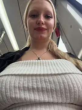 Elfi_InPublic naked strip webcam for live sex video chat