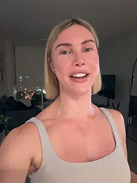 raeparks naked strip webcam for live sex video chat