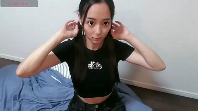 sexy_girs naked strip webcam for live sex video chat